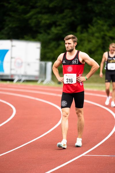 Fabian Dammermann (LG Osnabrueck) vor dem 400m Lauf am 04.06.2022 waehrend der Sparkassen Gala in Regensburg